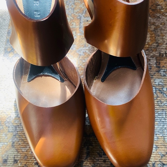 Marni Leather Slingback Pumps size 10 - Picture 1 of 4
